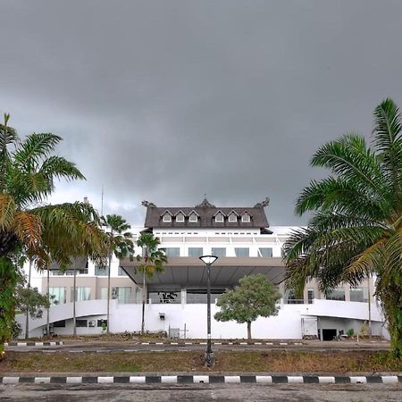 Horison Ultima Bandara Balikpapan 호텔 Sepinggang Kecil 외부 사진